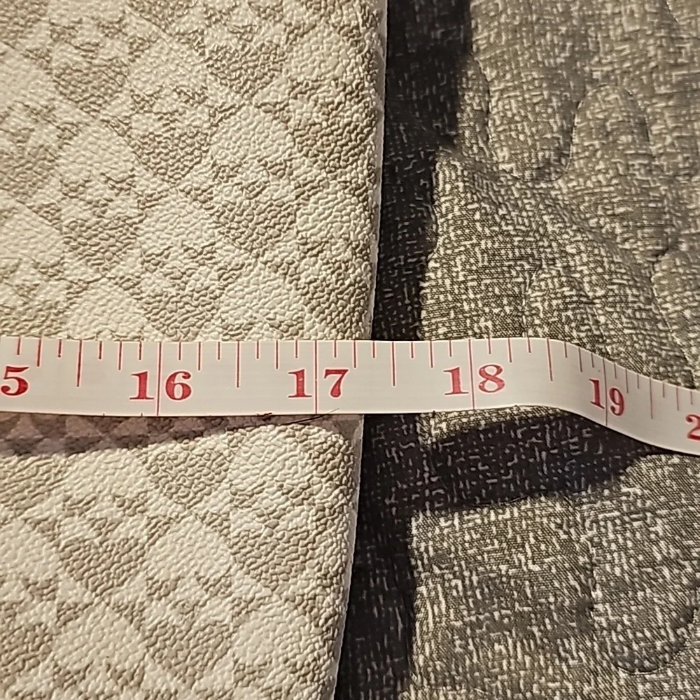 Kate Spade purse - Picture 10 of 16